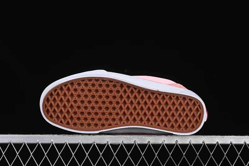 All categories Vans Vans series Vans Low Vans low-top Vans Knu Skool girly pink plaid comfortable and fashionable non-slip wear-resistant low-top casual bread shoes VN0009QCREV